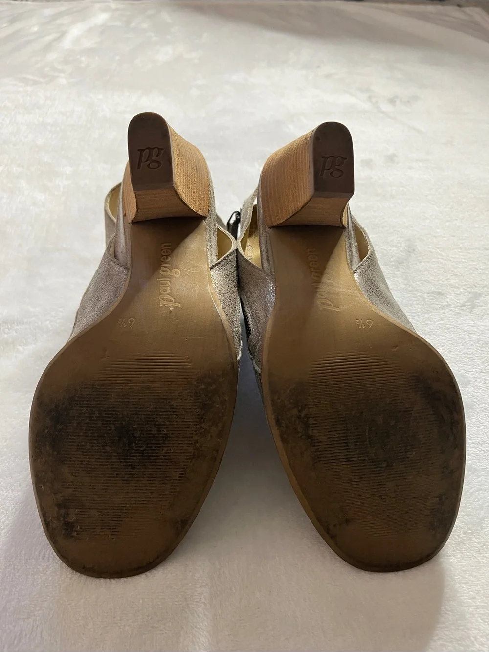 Paul Green size 6.5 (9)Cayenne peep toe booties in metallic finish